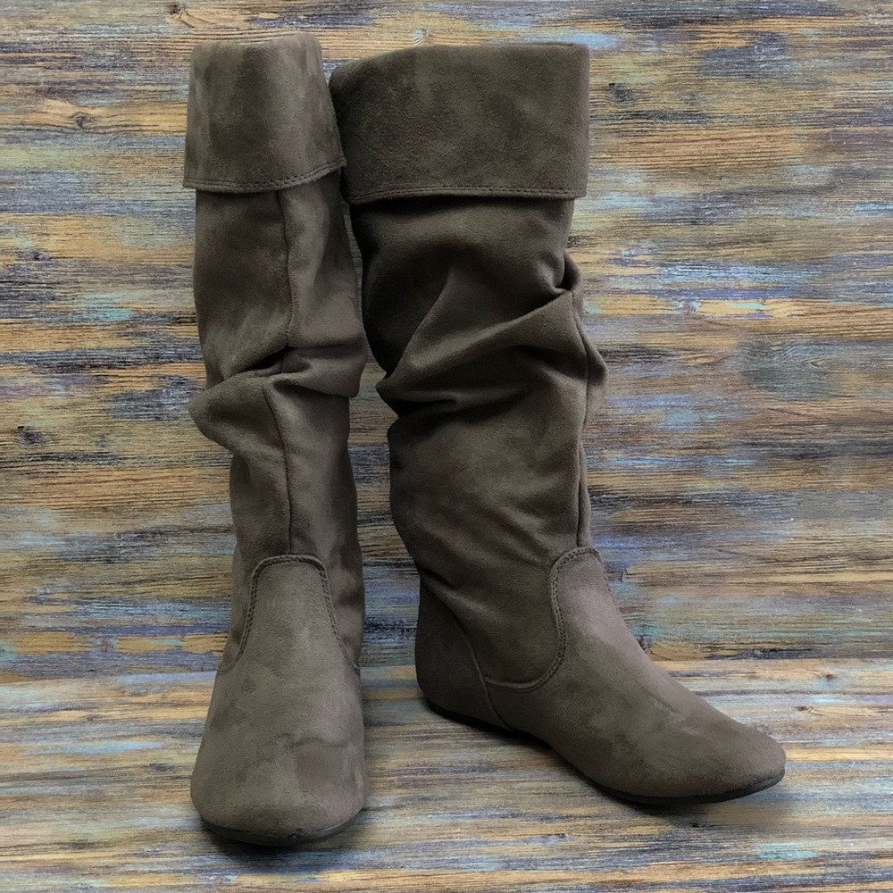 SO Brand Cuffed Boots Gray Women's Size 6 M